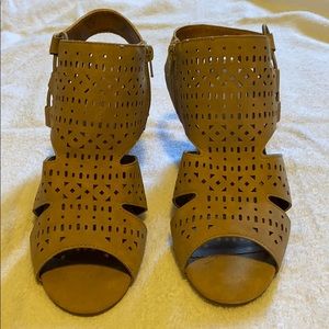 Brand new - Women’s high heel sandals.